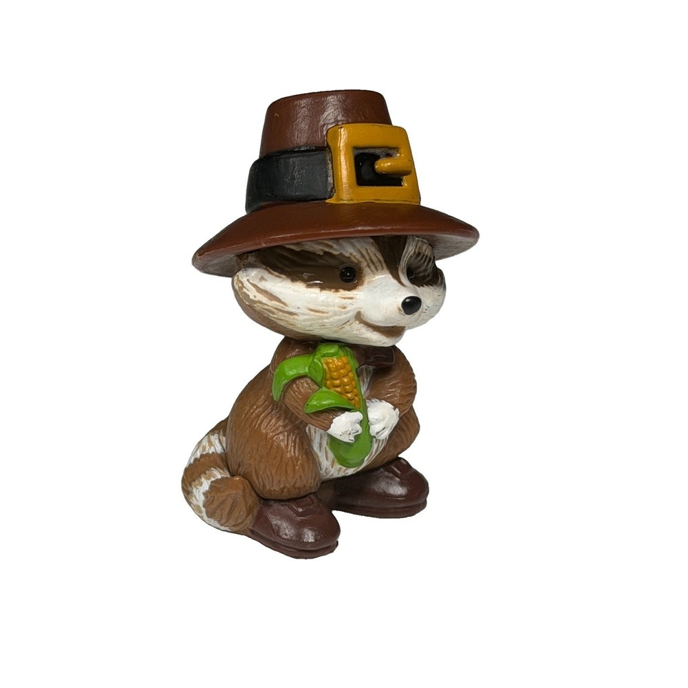 Hallmark 1981 Merry Miniatures Raccoon Pilgrim Thanksgiving Corn Figurine VTG